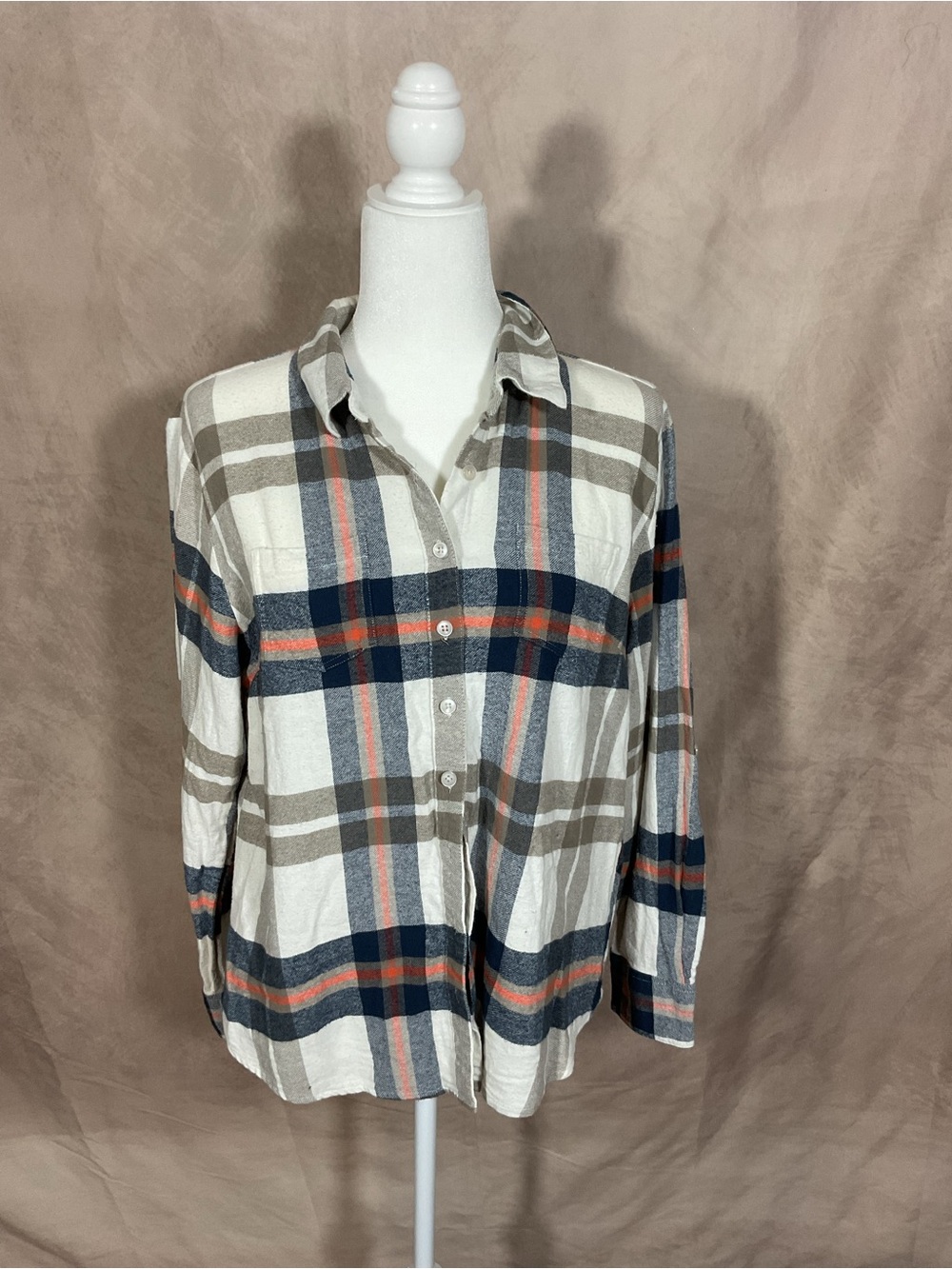 KEREN hart Plaid Button-Down Shirt in Cream, Navy & Coral